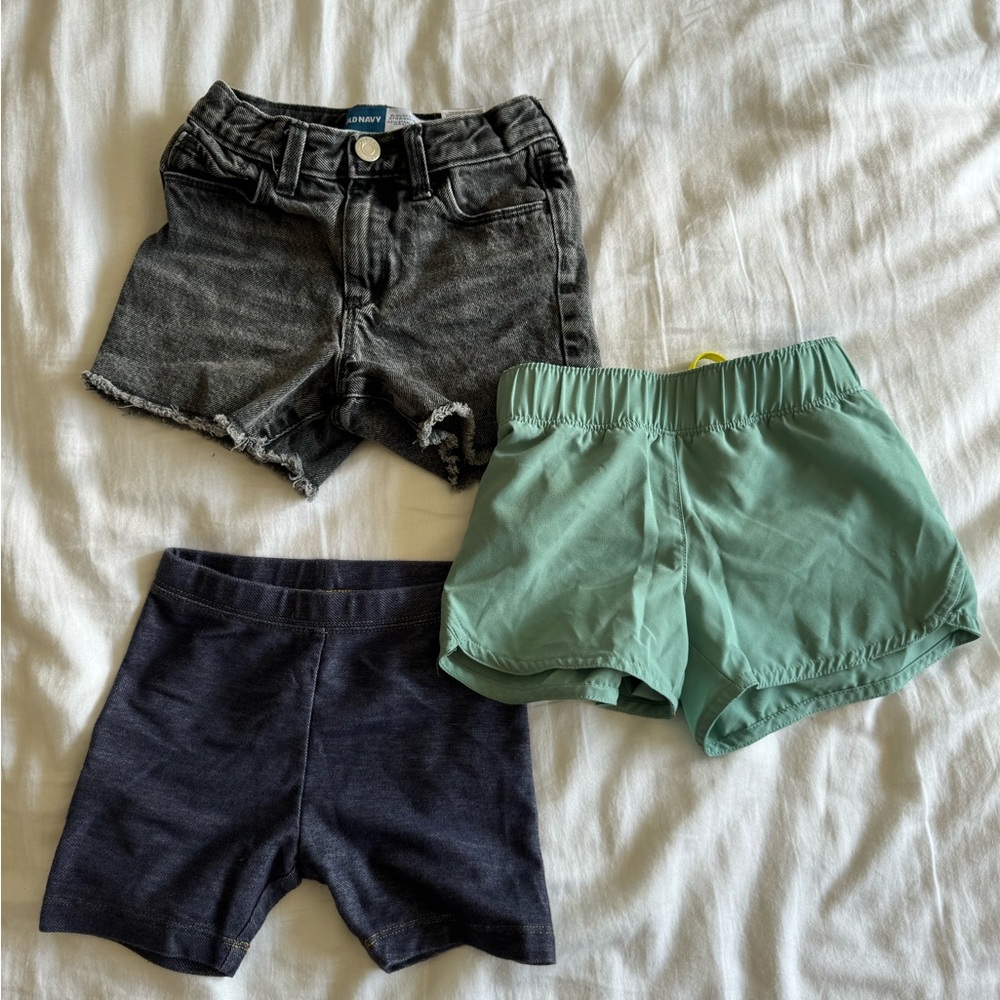 Old Navy, Girls Summer Shorts BUNDLE of 3, size 5T